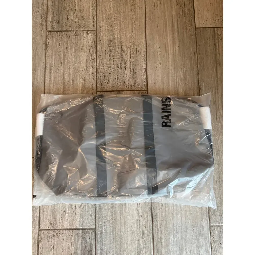 NEW Rains RAINS HILO WEEKEND BAG DARK GREY Unisex